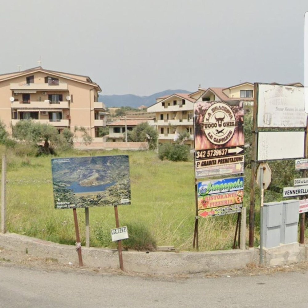 2400m² Land in Siderno, Italy No. 255186