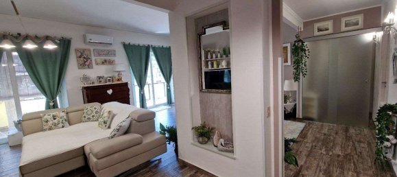 5 rooms Apartment in Palermo, Italy No. 279569 10