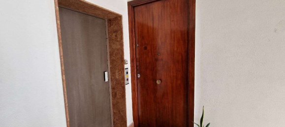 5 rooms Apartment in Palermo, Italy No. 279569 5