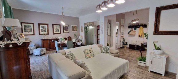 5 rooms Apartment in Palermo, Italy No. 279569 12