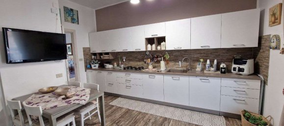 5 rooms Apartment in Palermo, Italy No. 279569 26