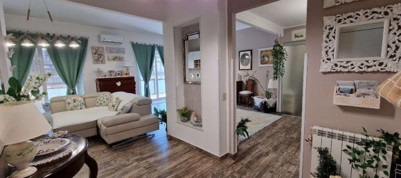 5 rooms Apartment in Palermo, Italy No. 279569 8