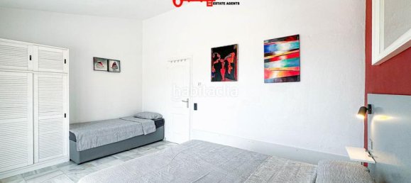 4 bedrooms House in Adeje, Spain No. 21214 21