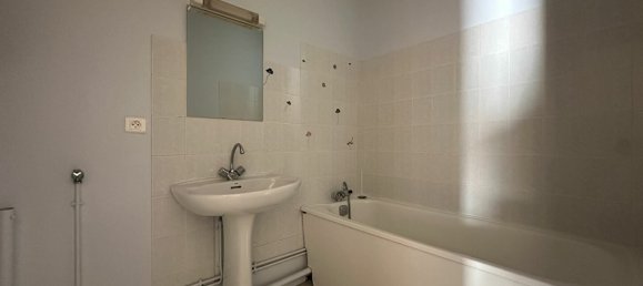 1 bedroom Apartment in Orleans, France No. 221057 5