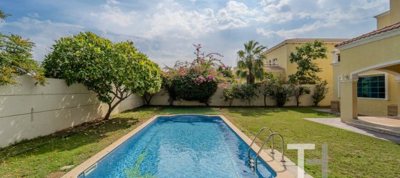 4 bedrooms Villa in Jumeirah Park, UAE No. 28692 3