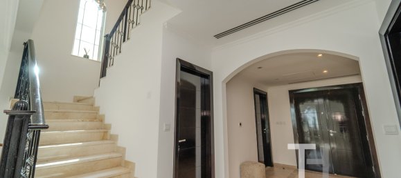 4 bedrooms Villa in Jumeirah Park, UAE No. 28692 12