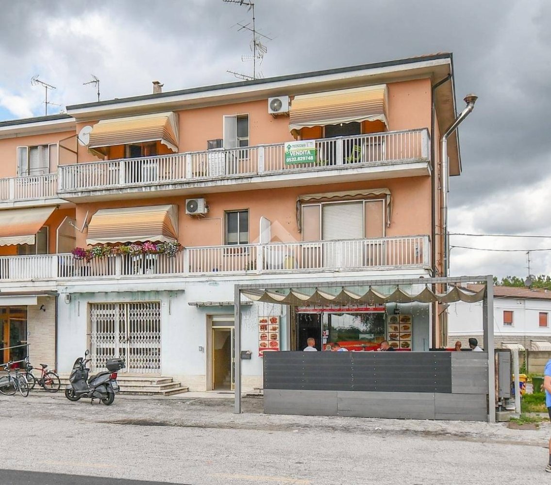 2 bedrooms Apartment in Poggio Renatico, Italy No. 259957