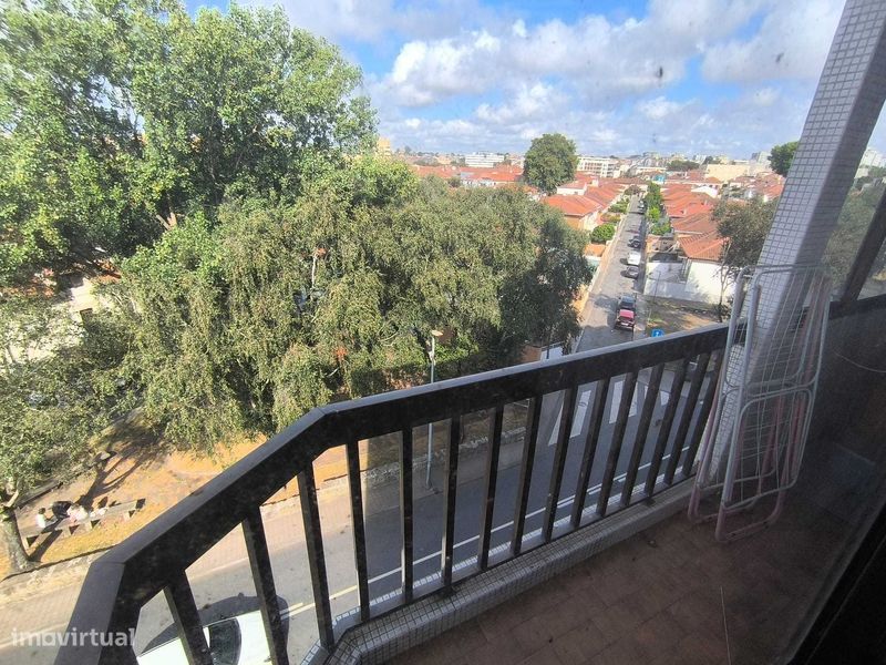 Дуплекс с 2 спальнями в Порту, Португалия № 281339