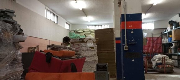 421m² Commercial property in Brescia, Italy No. 121055 12