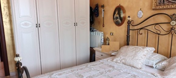Apartamento de 4 divisões em Maddaloni, Italy N.º 285255 4