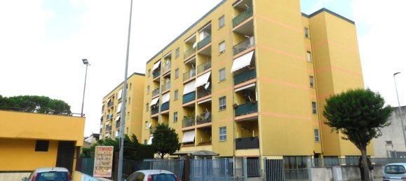 Apartamento de 4 divisões em Maddaloni, Italy N.º 285255 10