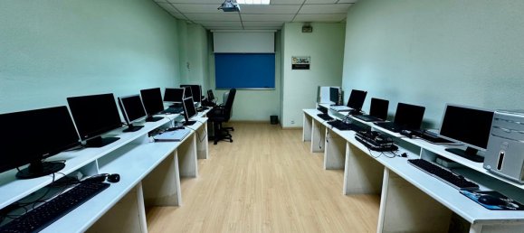 Gewerbliche Immobilie in Badalona, Spain 200m², Nr. 149322 11