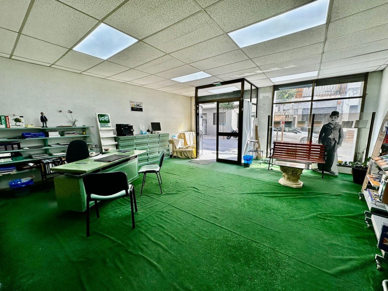 Gewerbliche Immobilie in Badalona, Spain 200m², Nr. 149322