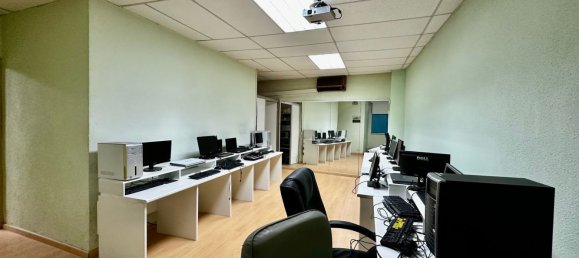 Gewerbliche Immobilie in Badalona, Spain 200m², Nr. 149322 15