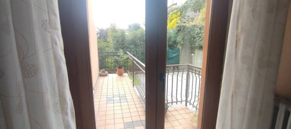 4-salle Villa à San Fermo della Battaglia, Italy No. 300078 14