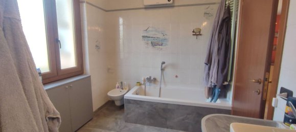 4-salle Villa à San Fermo della Battaglia, Italy No. 300078 22