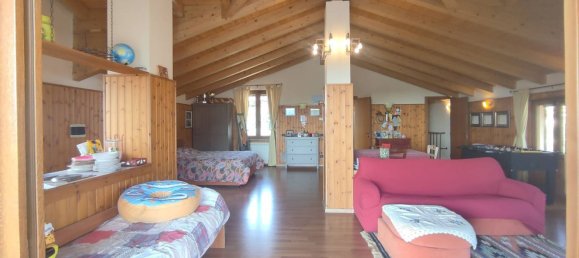 4-salle Villa à San Fermo della Battaglia, Italy No. 300078 30