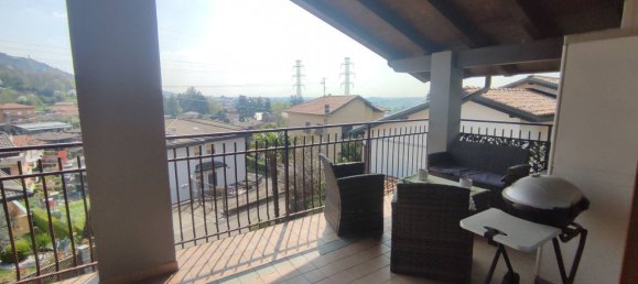 4-salle Villa à San Fermo della Battaglia, Italy No. 300078 35