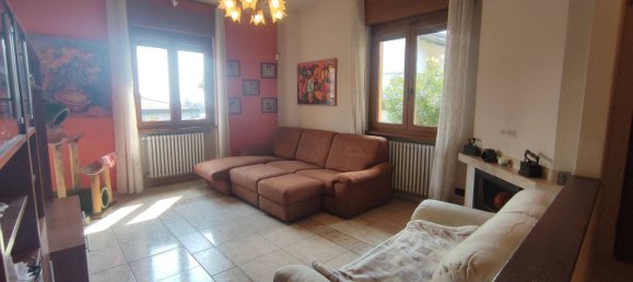 4-salle Villa à San Fermo della Battaglia, Italy No. 300078 26