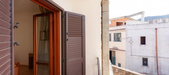 5 rooms Apartment in Torpè, Italy No. 233697 16