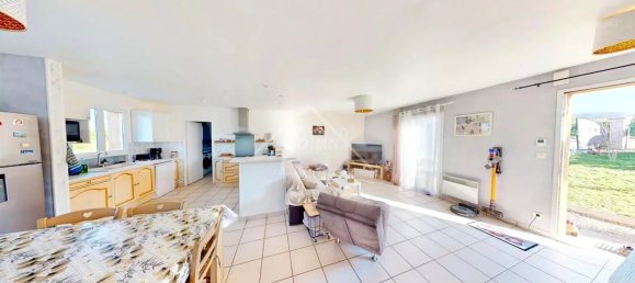 3 chambres Maison à Chareil-Cintrat, France No. 206869 2