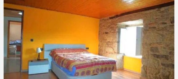 5 bedrooms House in Lugo, Spain No. 185001 14