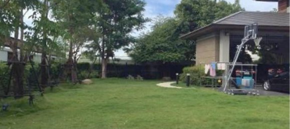 4 bedrooms Cafe / restaurant in Bangkok, Thailand No. 3375 13