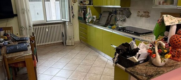 3 chambres Appartement à San Donato Milanese, Italy No. 360692 3