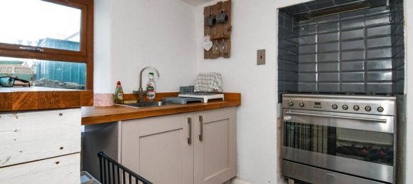 2 bedrooms House in Ilfracombe, United Kingdom No. 2320 7