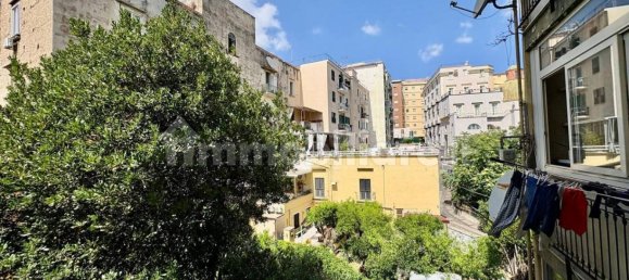 4 bedrooms Apartment in Naples, Italy No. 381307 19