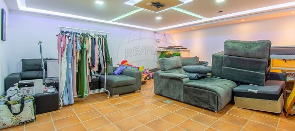 4 bedrooms House in Rio de Mouro, Portugal No. 49109 20