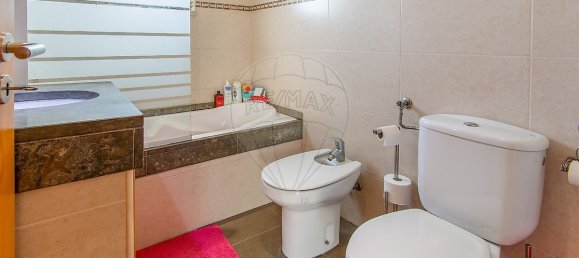 4 bedrooms House in Rio de Mouro, Portugal No. 49109 23