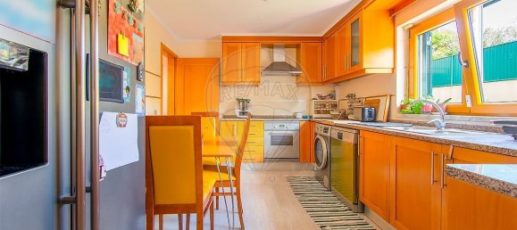 4 bedrooms House in Rio de Mouro, Portugal No. 49109 8