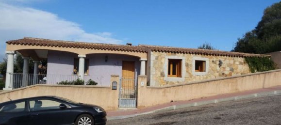 5-Zimmer Wohnung in Loiri Porto San Paolo, Italy, Nr. 13466 2