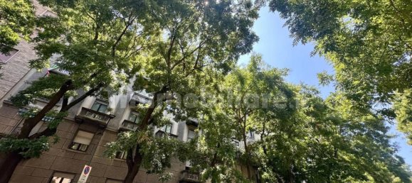 1 bedroom Apartment in Milan, Italy No. 290772 36