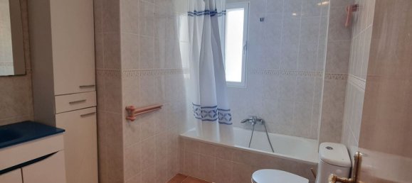 3 bedrooms House in Manises, Spain No. 28446 19