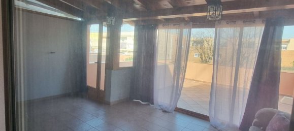 3 bedrooms House in Manises, Spain No. 28446 3