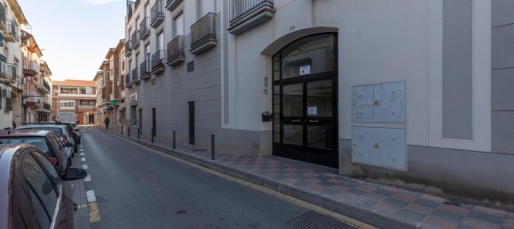 93m² Commercial property in Armilla, Spain No. 166422 13