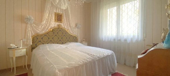 Квартира с 5 комнатами в Червия, Италия № 22655 8