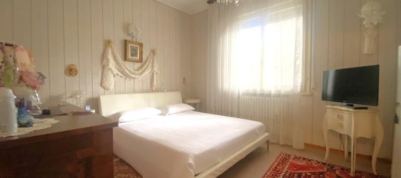 Квартира с 5 комнатами в Червия, Италия № 22655 6