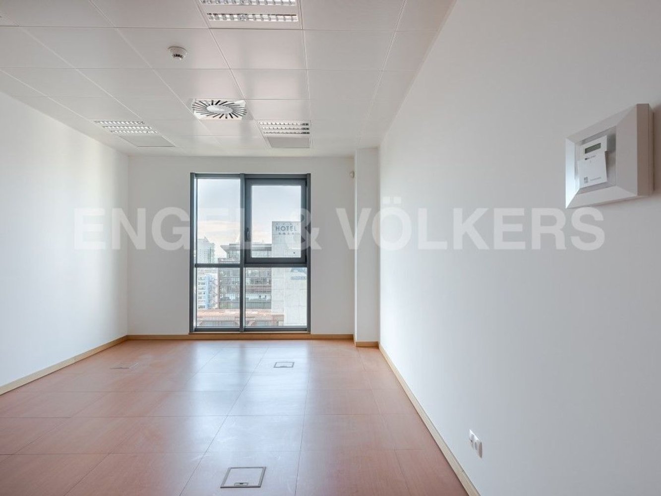  مكتب في Lisbon, Portugal 68متر مربع رقم 13826