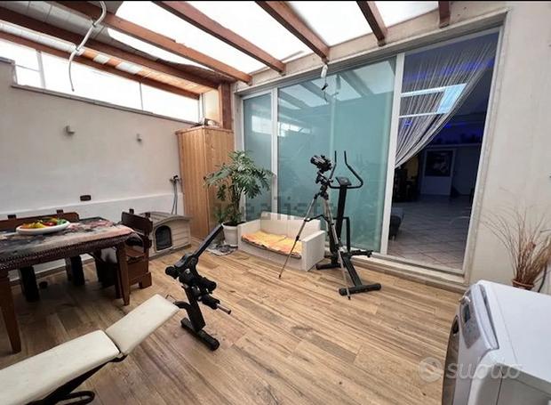 Квартира с 4 комнатами в Бриндизи, Италия № 260444