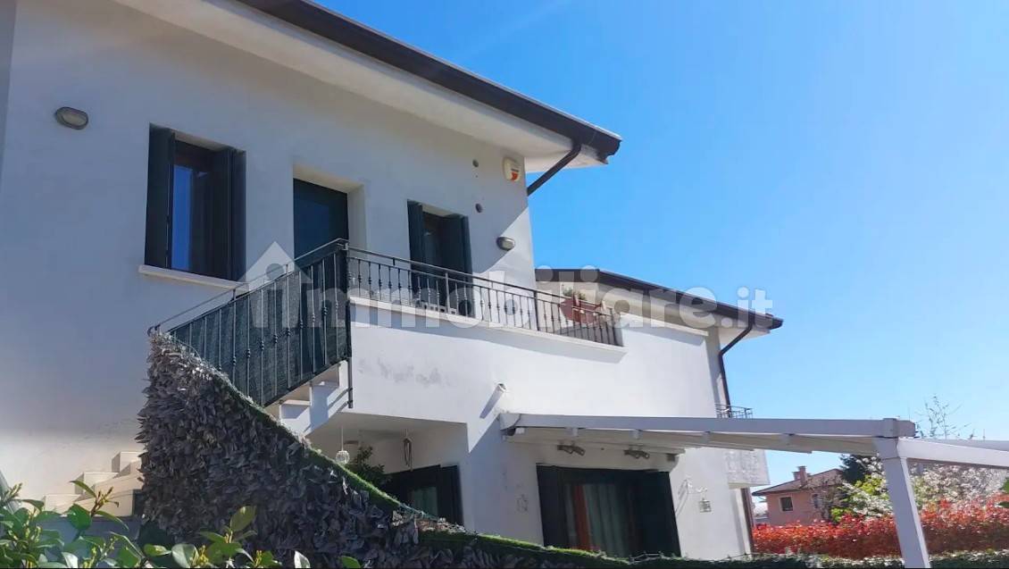 2 bedrooms Apartment in Noventa di Piave, Italy No. 213458