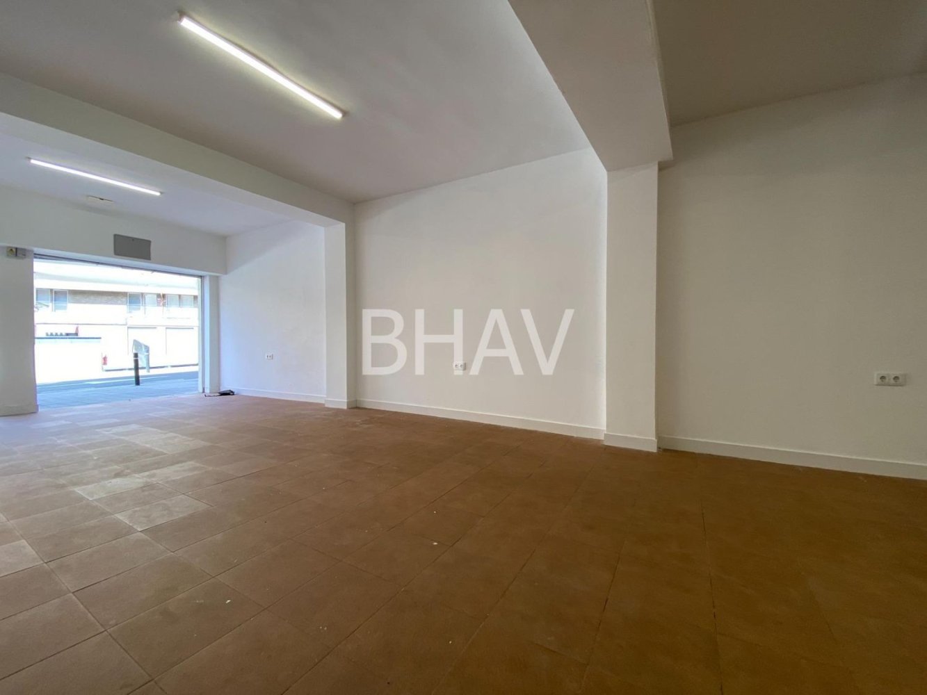  عقار تجاري في Alicante, Spain 83متر مربع رقم 217687