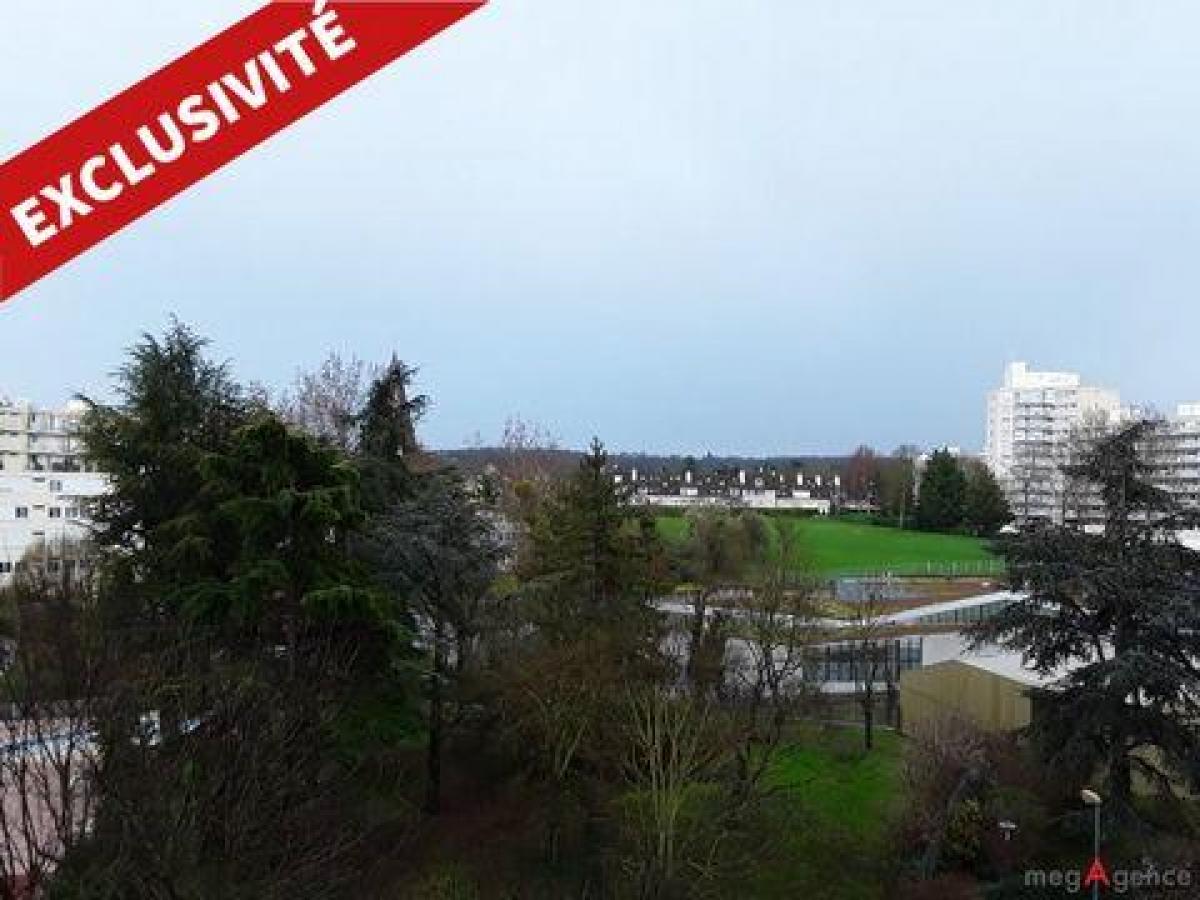 3 chambres Appartement à Le Pecq, France No. 23607