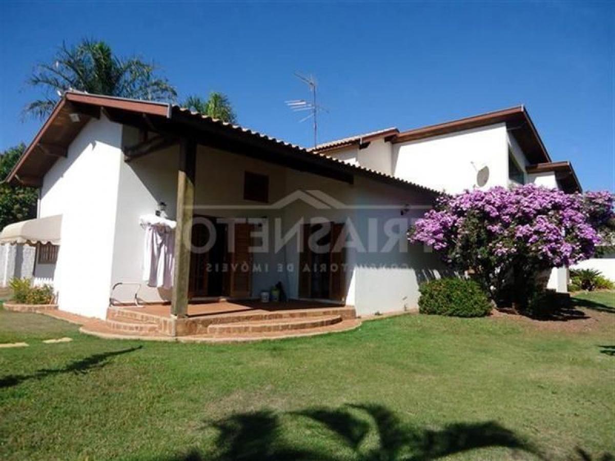 Casa de 4 dormitorios en Sao Paulo, Brazil No. 444526