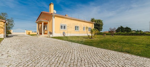 3 bedrooms House in Caldas da Rainha, Portugal No. 26069 7