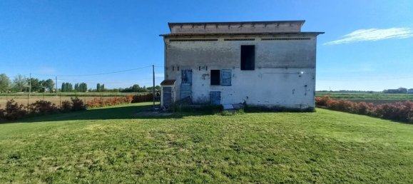 5 bedrooms House in Medicina, Italy No. 337790 12