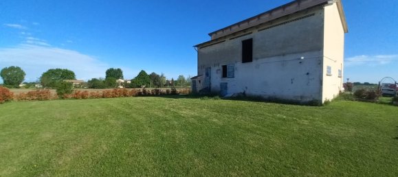 5 bedrooms House in Medicina, Italy No. 337790 21