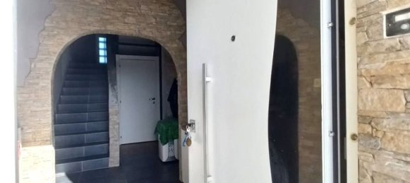 5 bedrooms House in Medicina, Italy No. 337790 22